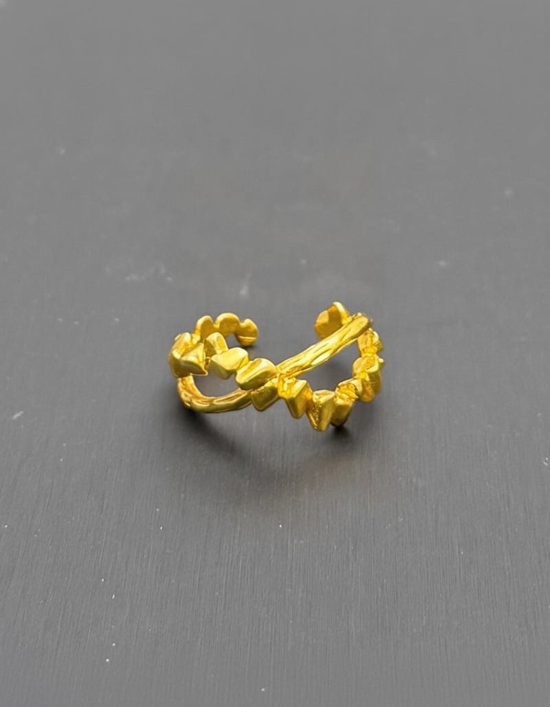 Gold Wavy Ribbed Open Ring — studio main