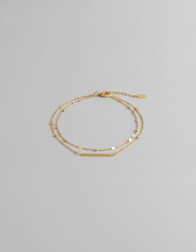 Dainty Gold Layered Bracelet with Oval Chain and Bar