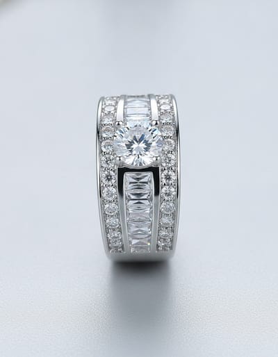Zircon Claw Heart Arrow Ring